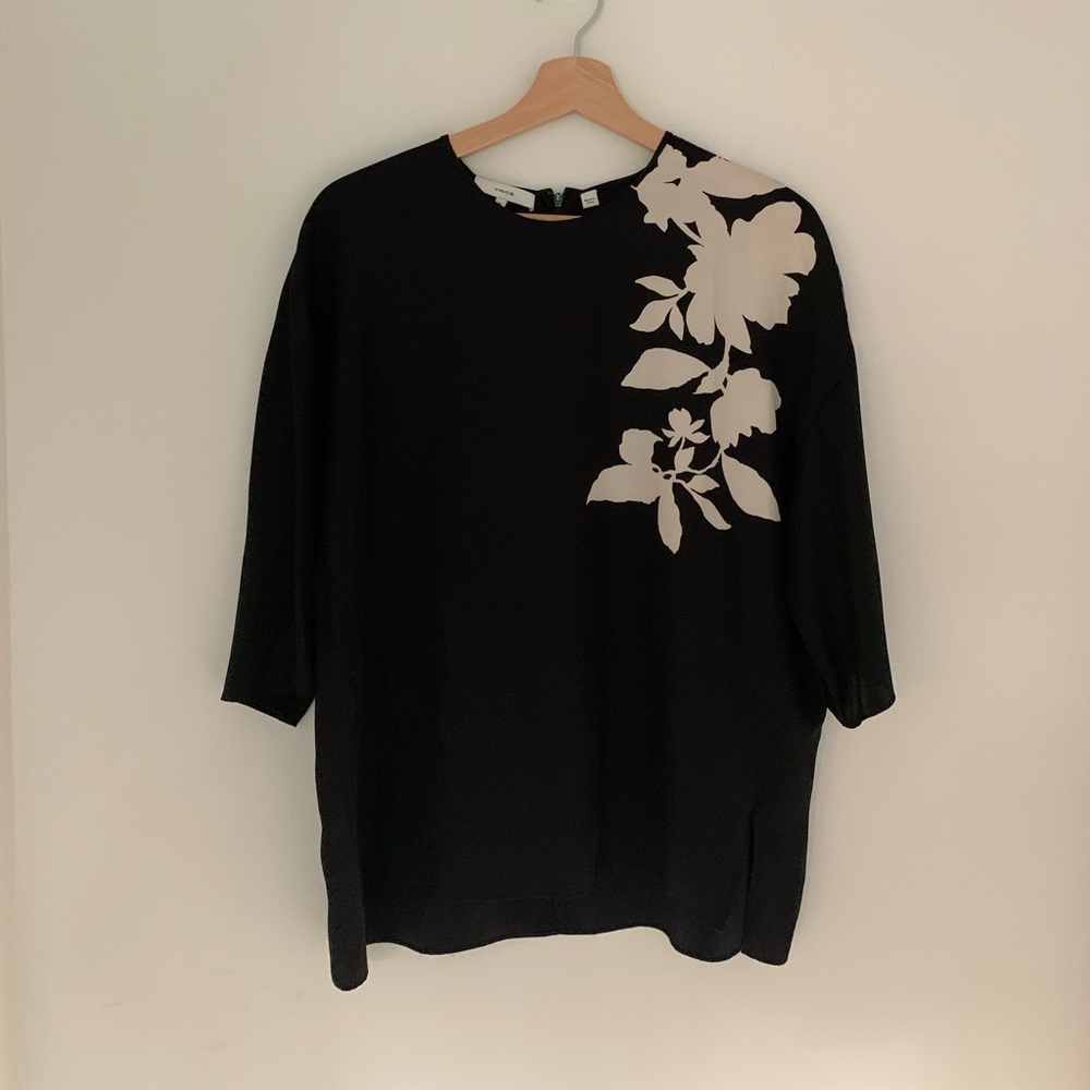 Vince Silk Blend Blouse Floral Relaxed Fit Light Weight Business Casual